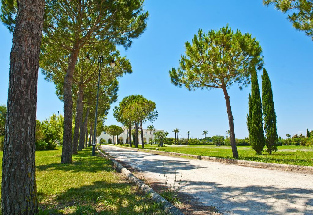 Amaregold Tenuta La Baronessa Resort Tuglie Exterior foto